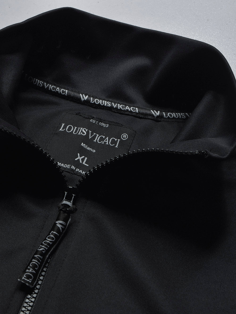 Louis Vicaci Active Wear Stylish Zipper Mock Neck with Logo For Men-Black-BE2052