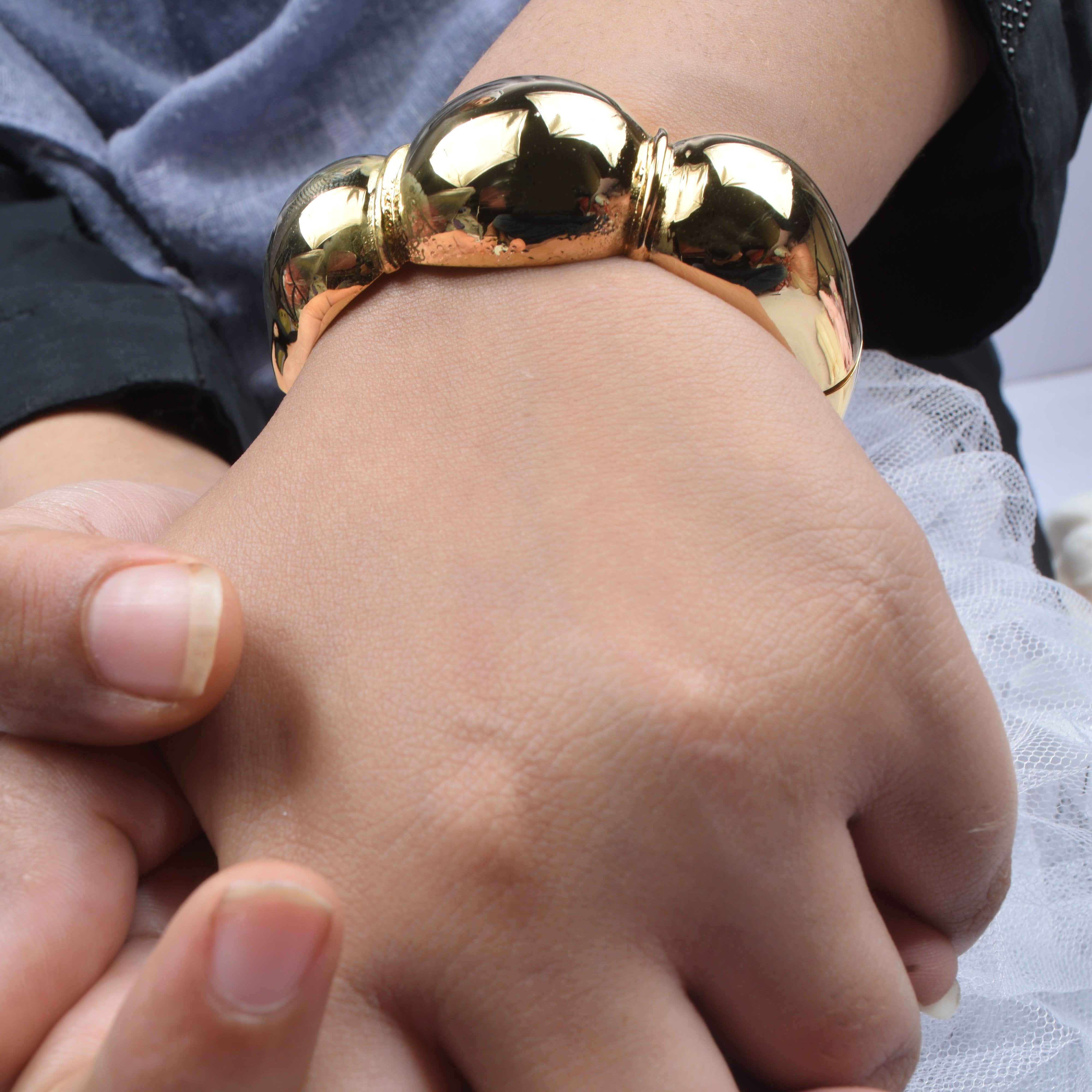 Ladies Full Stylish Mattel Hand Bracelets-Golden-SP2543